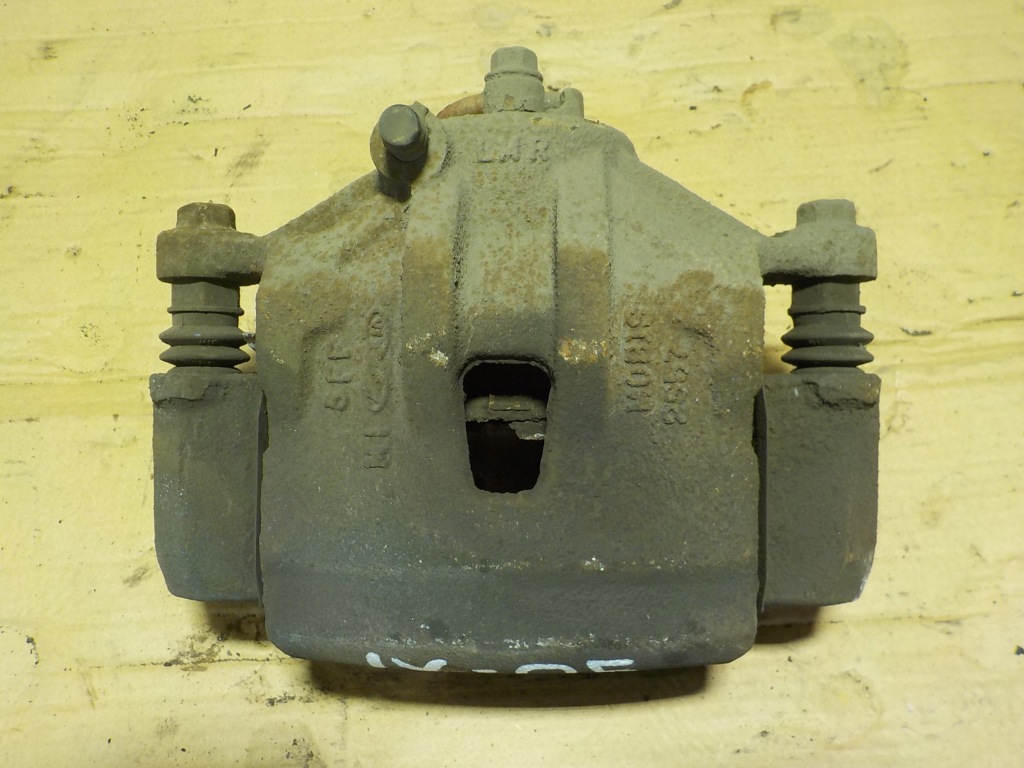 фото №1, Hyundai ix20 lift 1.4crdi суппорт правый перед