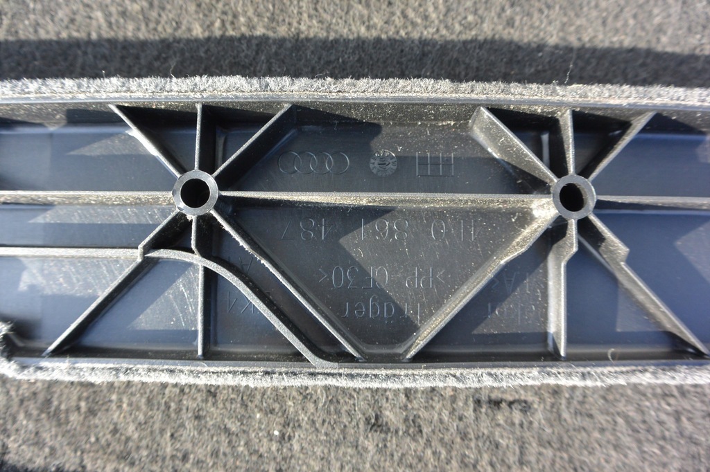 фото №10, Молдинг багажника обивка audi q7 4l lift kpl