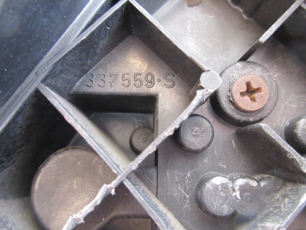 фото №6, Лампа задня ліва + вкладиш lancia dedra оригінал