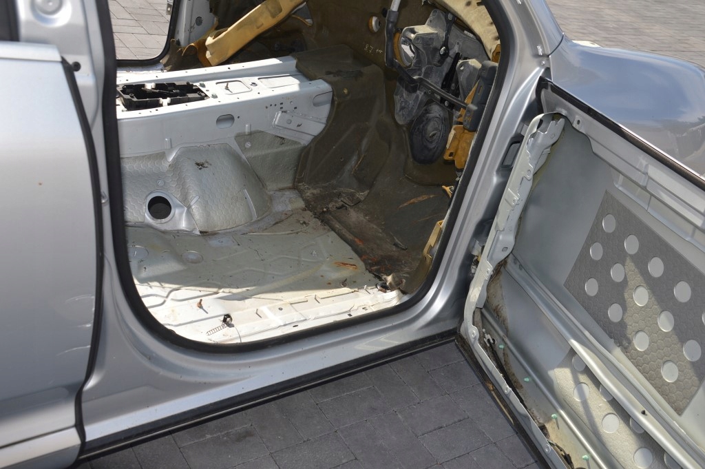 фото №1, Porsche cayenne 955 порог блок двигателя правый перед