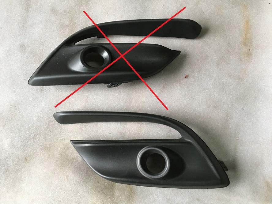 фото №1, Mazda 3 17- решётка бампера противотуманная фара правая