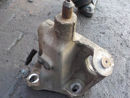 фото №1, Scania r кронштейн башенка опрокидывания кабины