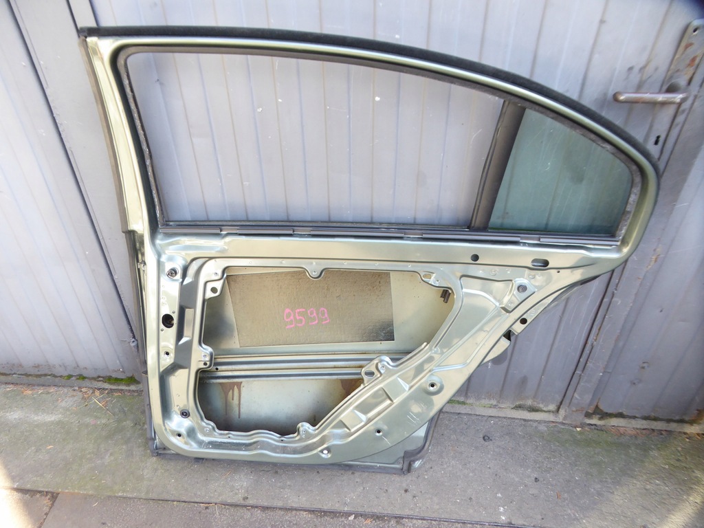 фото №8, Дверь задняя задние правое skoda superb i 1 01-08 9599