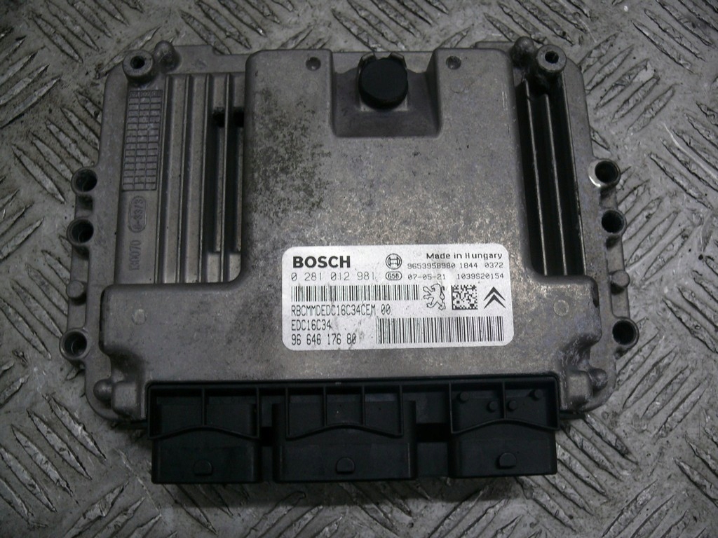 фото №1, Citroen c4 picasso бортовой компьютер двигателя 0281012981