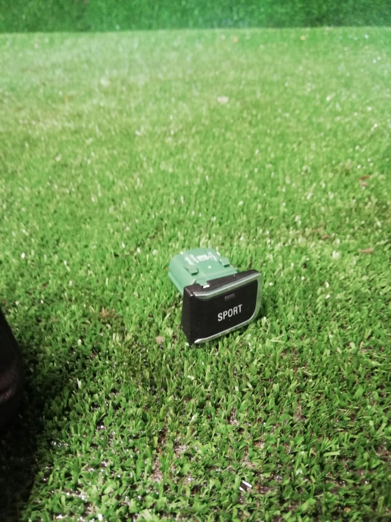 фото №1, Opel astra j gtc кнопка sport 13333155