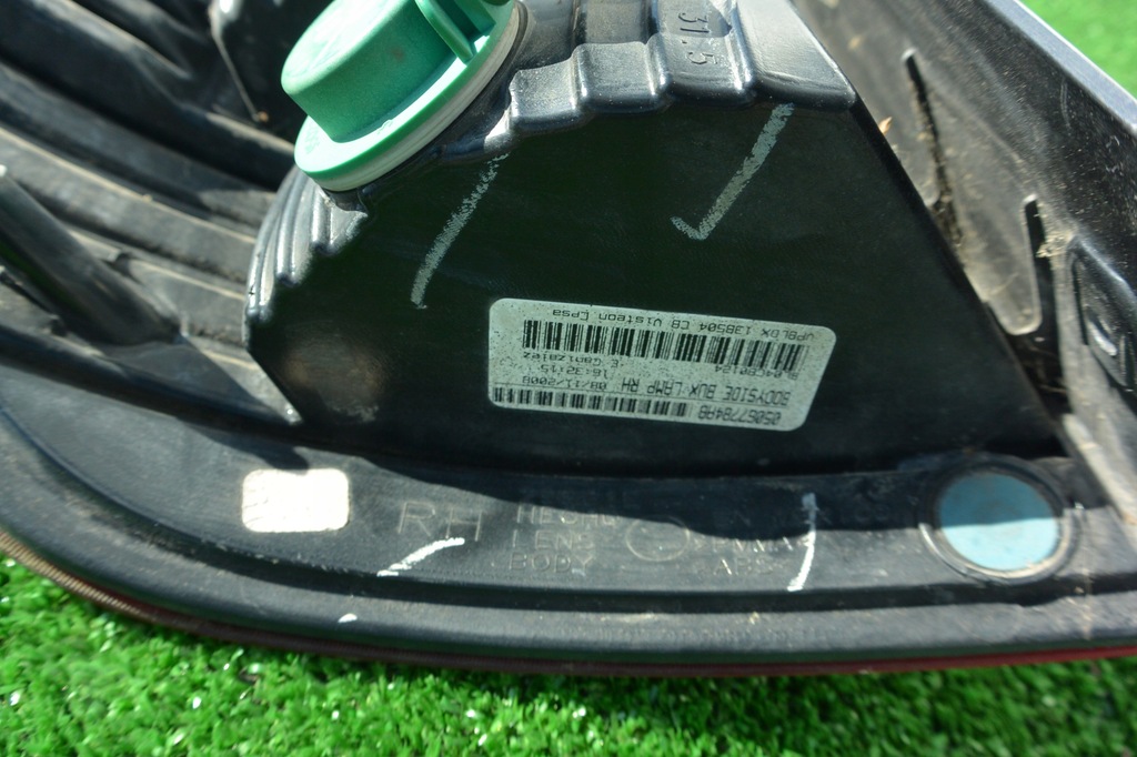 фото №6, Лампа w крила права задня dodge journey freemont