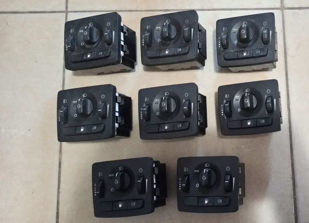 фото №1, Volvo s40 v50 c30 - перемикач світла протитуманних фар