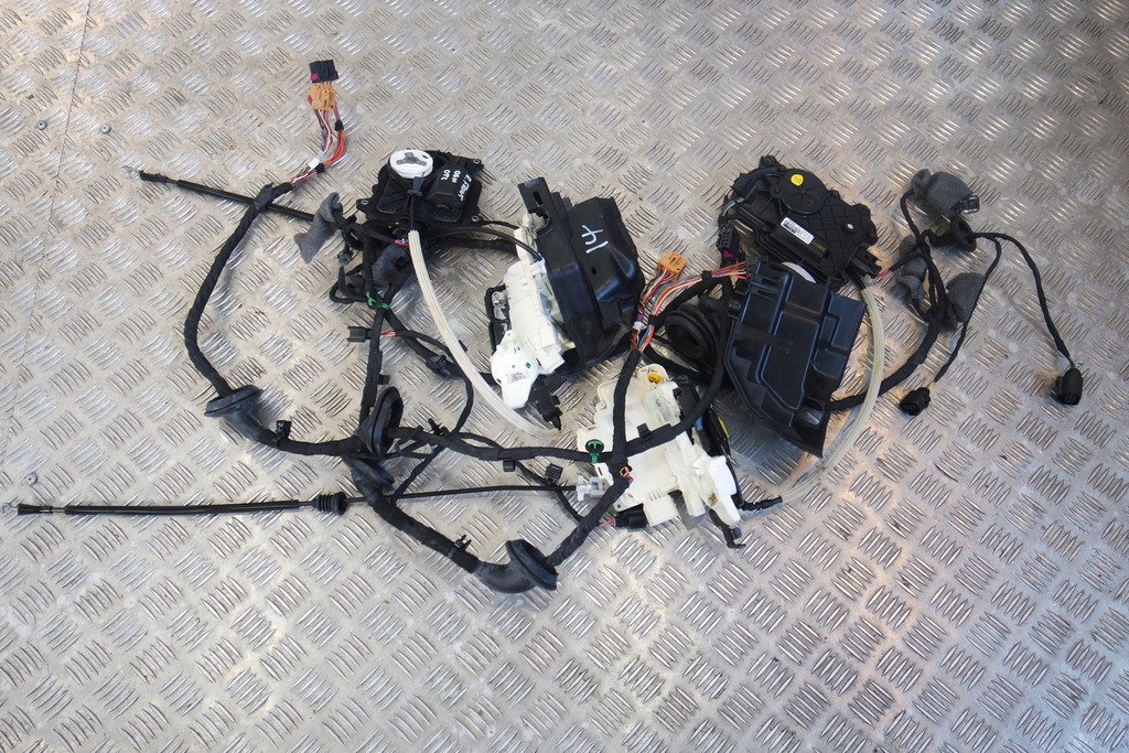 фото №1, Доводчики soft close дверь bentley gtc lift