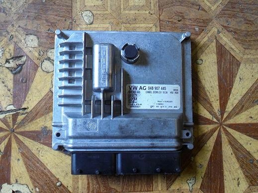 фото №1, Vw бортовой компьютер 04b907445