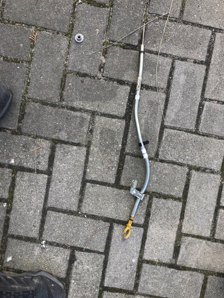 фото №1, F-pace 2.0 i щуп оливи h4p36754 cd