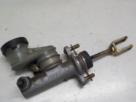 фото №1, Frontera b помпа сцепления