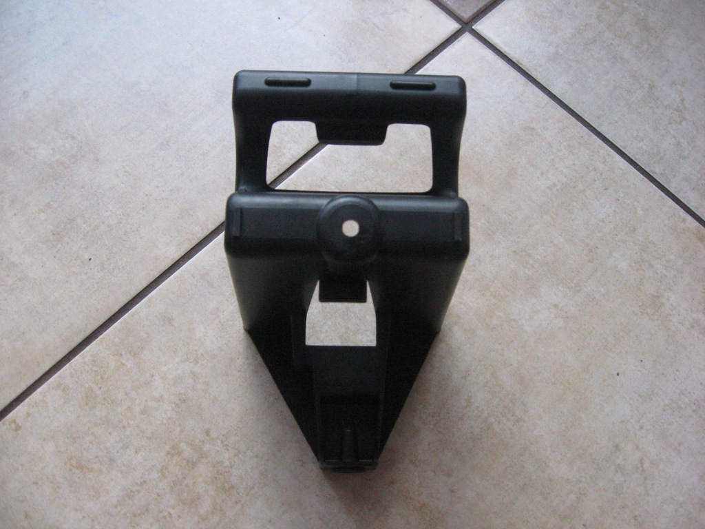 фото №3, Напрямна кронштейн бампера - задня - renault clio iv