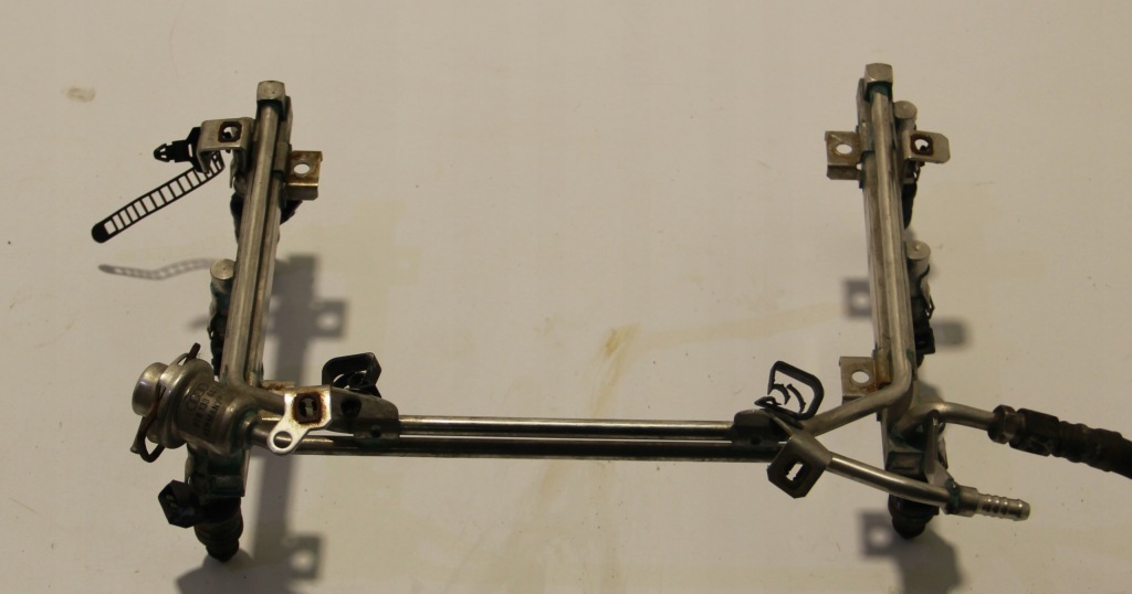 фото №1, Audi a6 молдинг упорскування 078133681aj