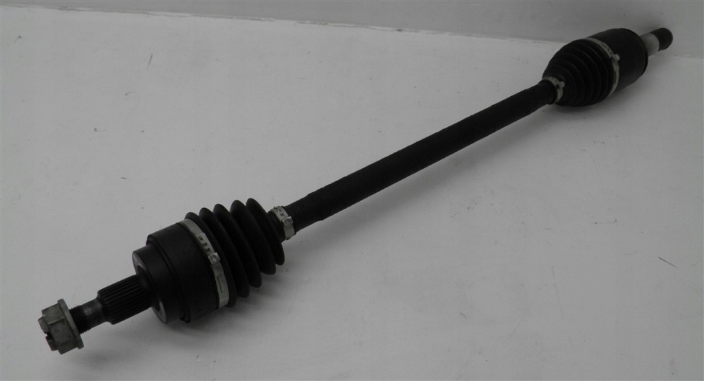 Приводной вал приводная правый  задняя mercedes ml w164 3.0 cdi в Украине