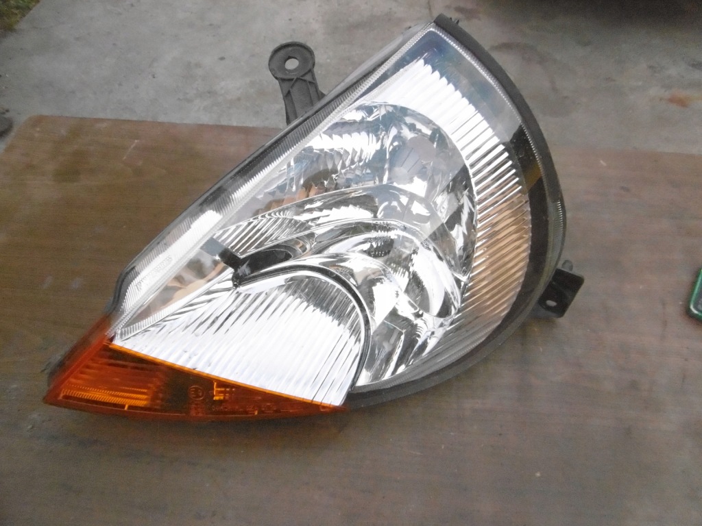 Купити Ford ka ліва фара