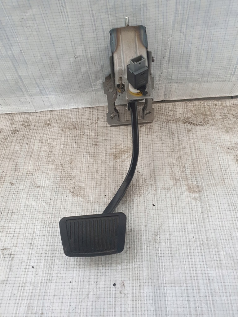 фото №2, Hyundai ix35 педаль гальма автоматична коробка передач