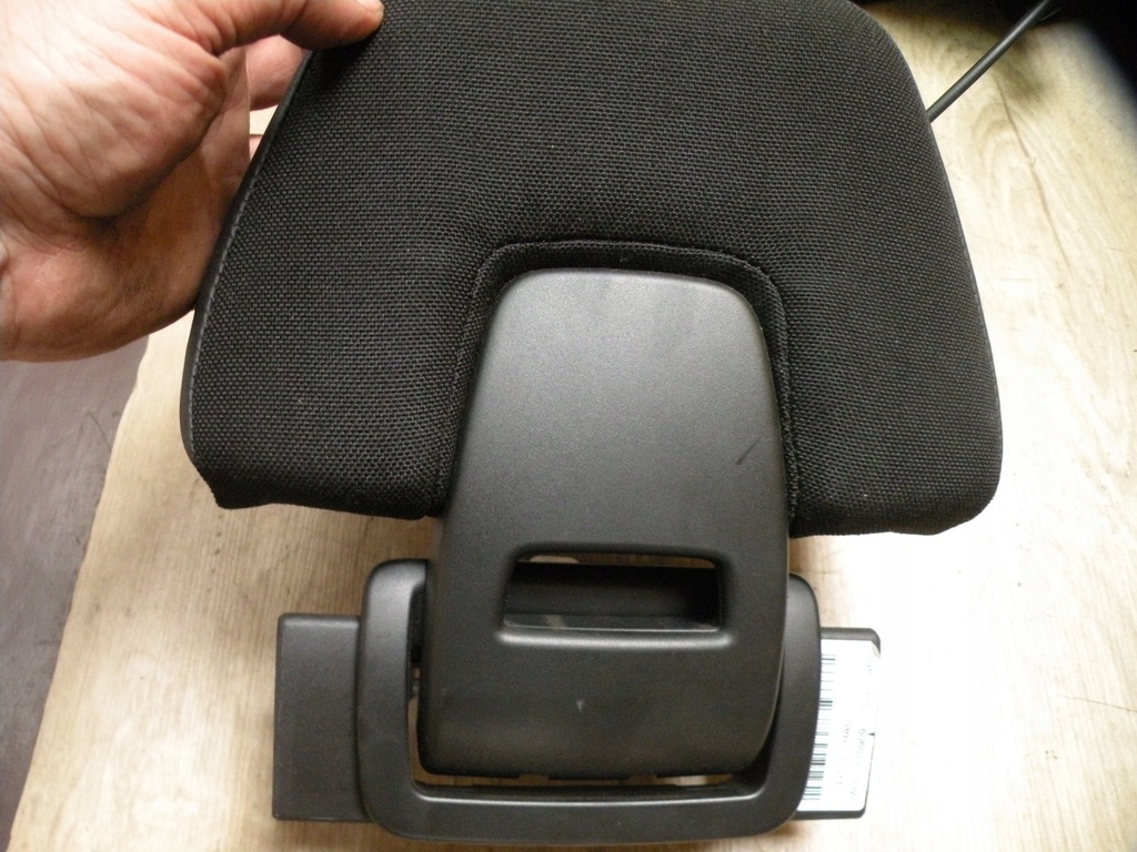 фото №6, Volvo v60 - замок підголівник спинка правий задня