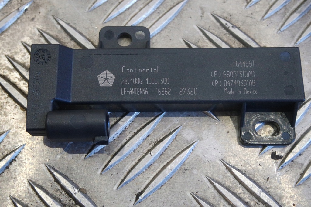 фото №1, Усилитель антенный maserati 68051315ab