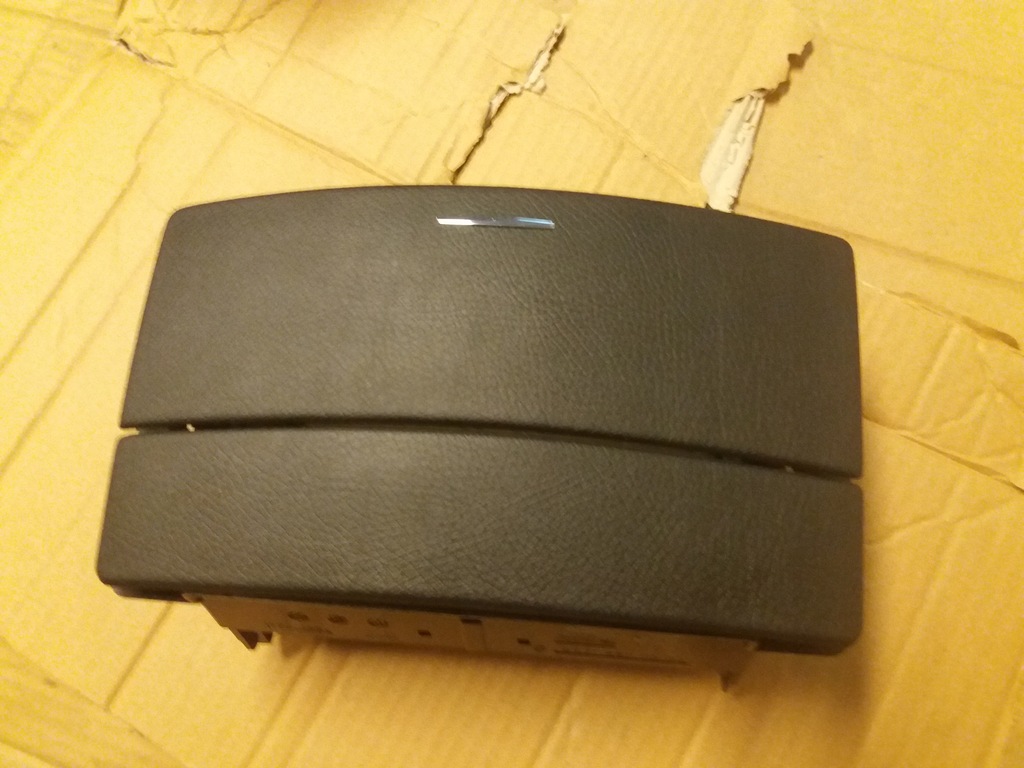 фото №1, Крышка бардачок mercedes w221 s-klasa