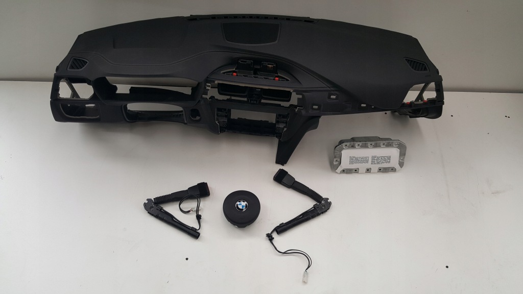 фото №1, Bmw 4 f32 f33 f36 приборная панель консоль подушка безопасности натяжители