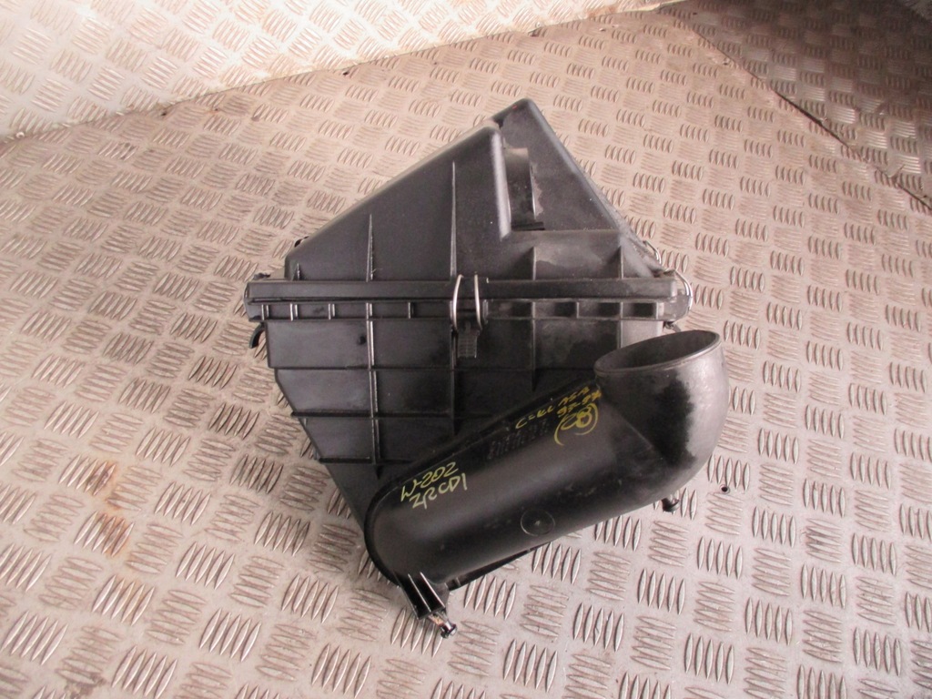 фото №10, Корпус фильтра воздуха mercedes c w202 2.2cdi