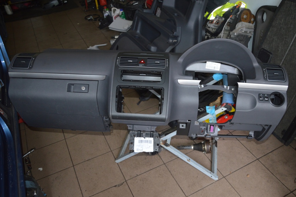 фото №1, Vw touran ii панель приладів приладова anglia 2013r