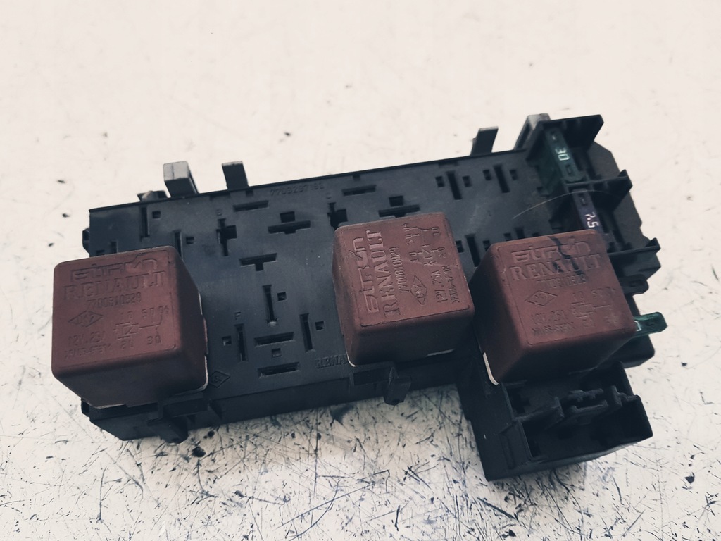 фото №1, Реле реле renault megane 1.4 16v 00r