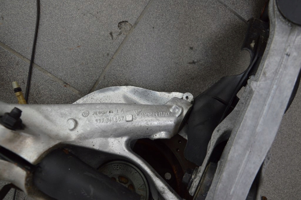 фото №4, Porsche 911 996 підвіска поворотний кулак лівий перед