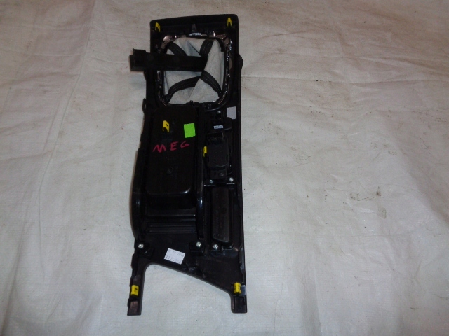 фото №4, Megane iv рамка туннель среднего 969121990r