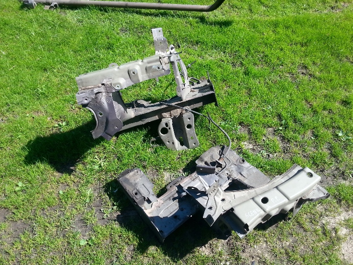 фото №1, Scenic ii - четверть лонжерон правый перед