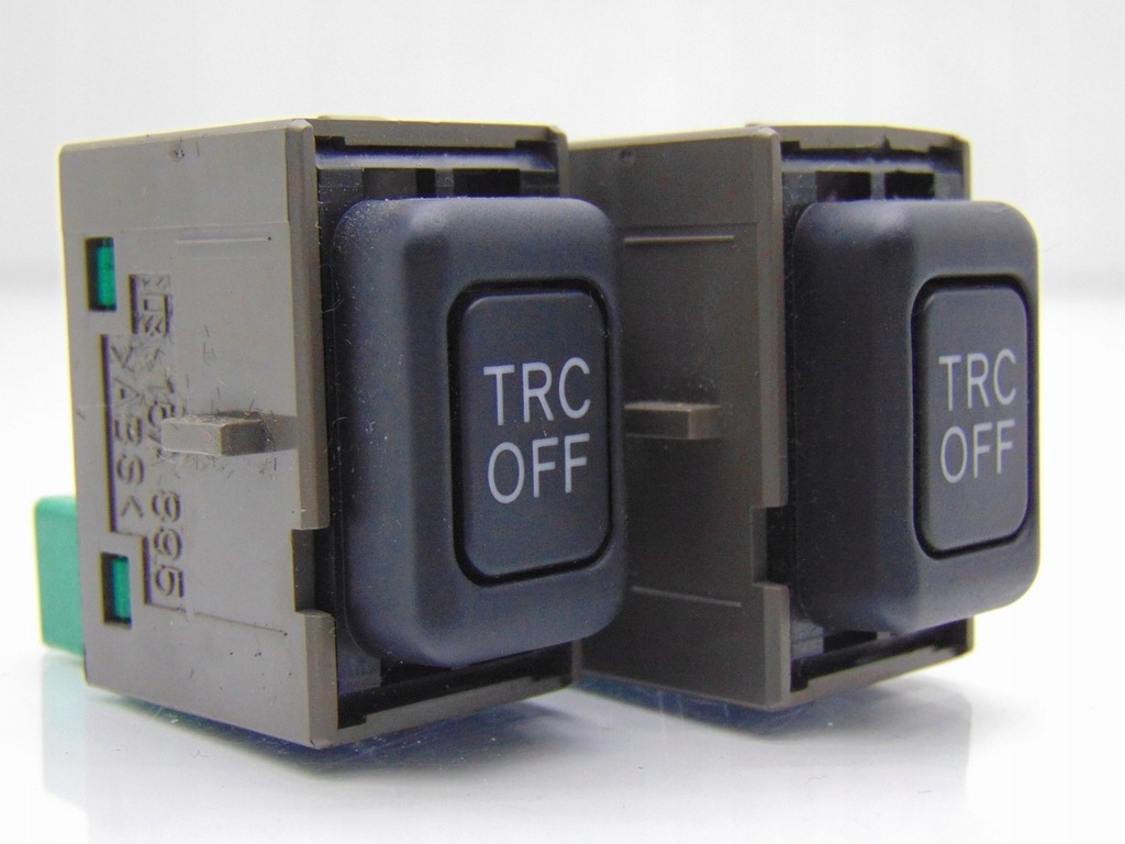 фото №1, Переключатель кнопка контроля тяги lexus is220