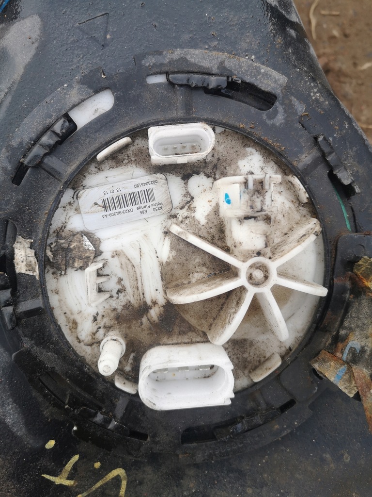 фото №4, Бак топлива jaguar xj 351 3.0