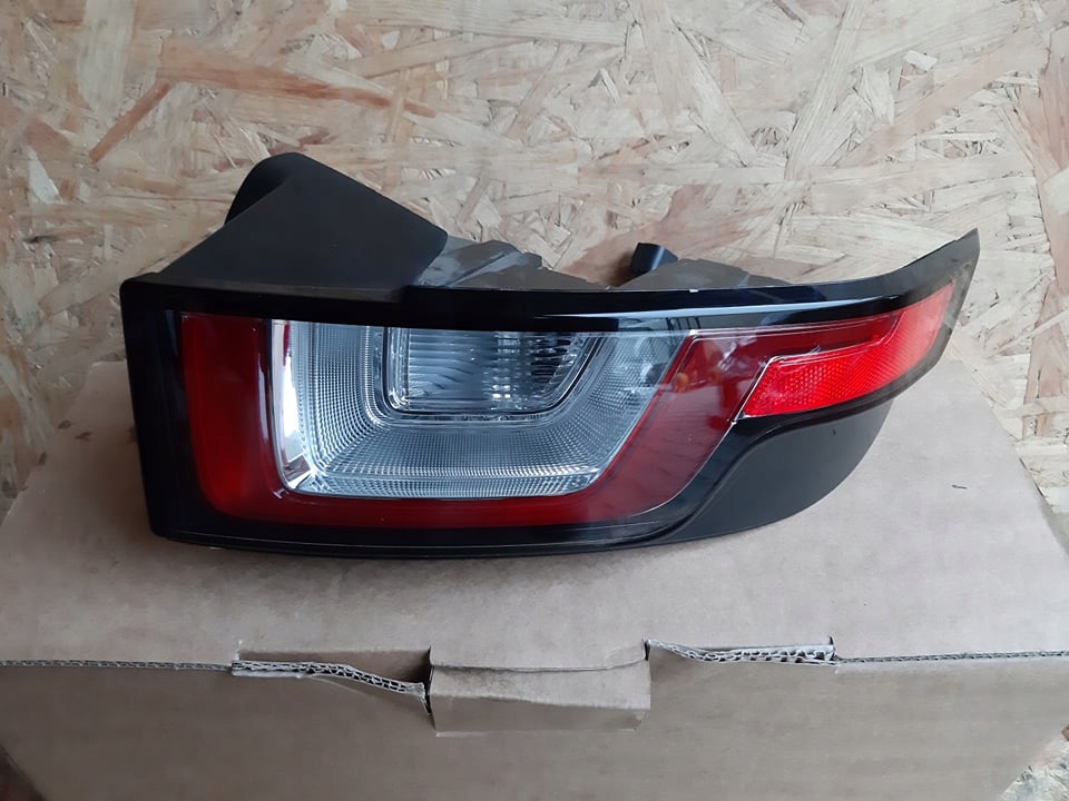 фото №1, Evoque lift 2014- лампа задняя правая задняя оригинал