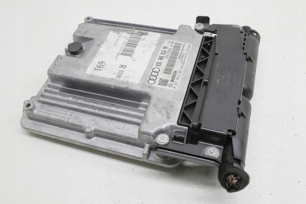 фото №1, Бортовий комп'ютер двигуна audi a6 c6 2.0 tdi 03g906016mh