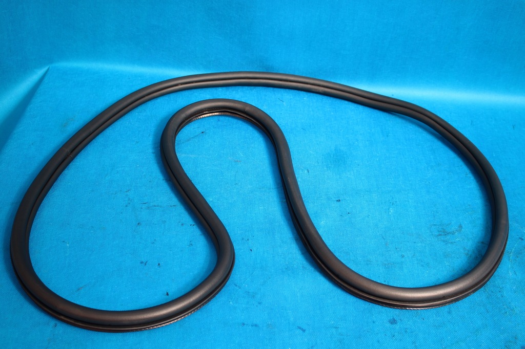 фото №1, Vw golf vii r прокладка двері задня правий hb 2017r 5g6867914b