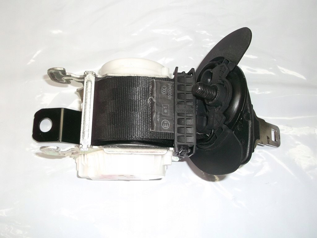 фото №1, Peugeot 5008 pas безопасности средний задняя