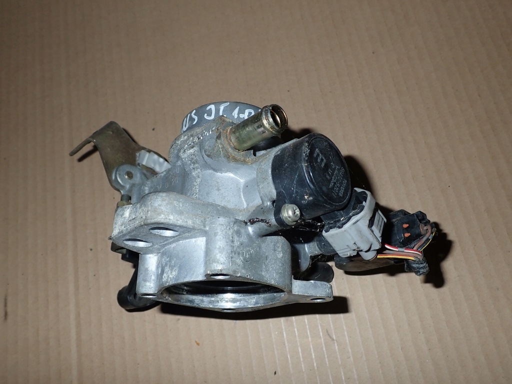 фото №4, Toyota yaris 99-05 1.0i дроссельная заслонка