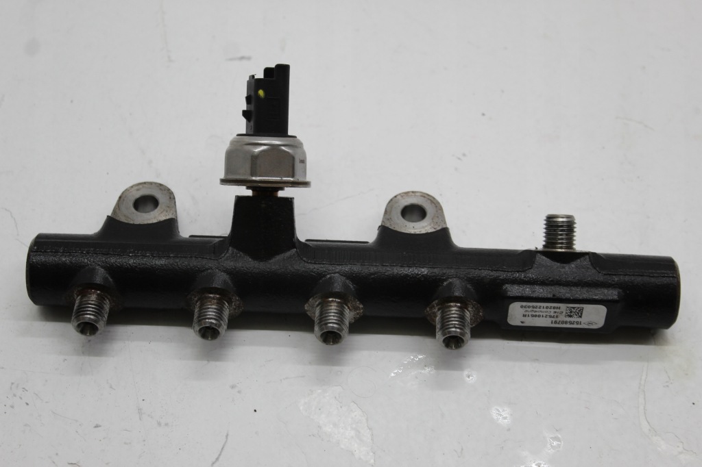 фото №1, Infiniti q30 молдинг впрыскная 175210651r