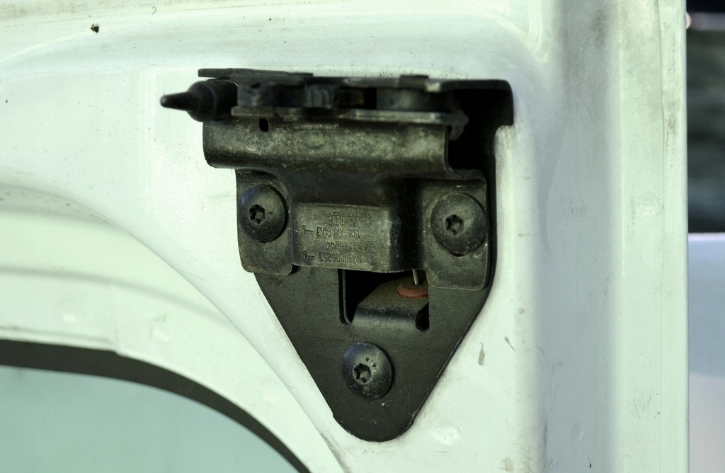 фото №1, Trafic vivaro замок верхний дверь правое задняя задние