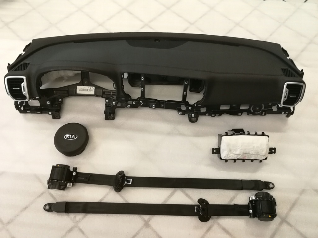 фото №1, Консоль панель приладів kia sportage iv 4 подушки безпеки подушка безпеки