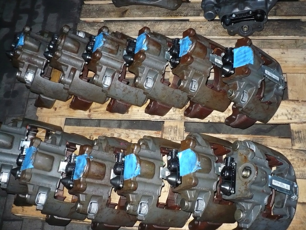 фото №1, Суппорт mercedes atego kpl