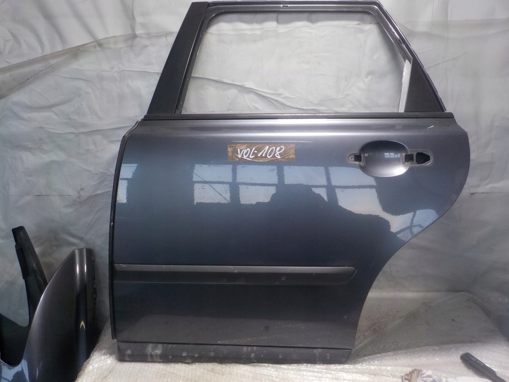 фото №1, Volvo v50 1.6 дверь левая задняя