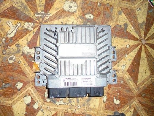 фото №1, Renault бортовой компьютер s122326109a