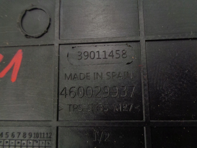 фото №3, Opel crossland x пластик основание