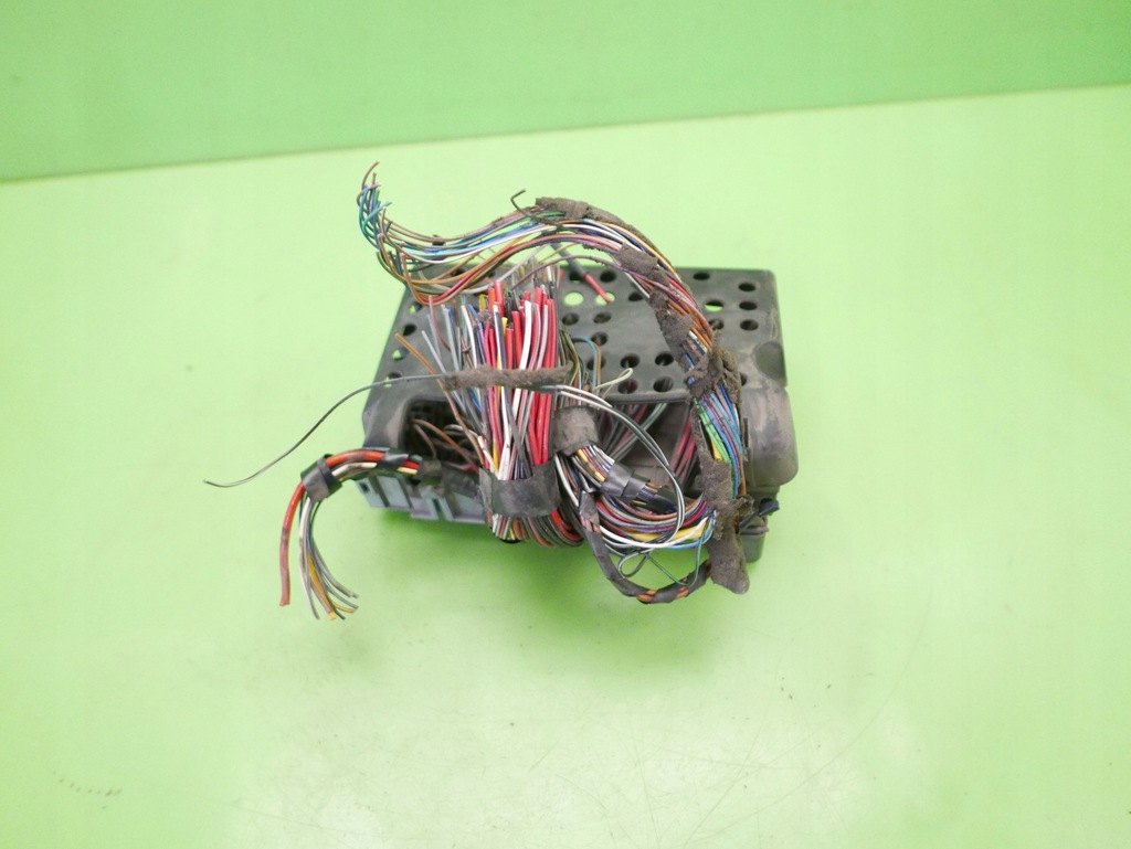 фото №9, Коробка запобіжників opel astra ii g 1.7 dtl 98-