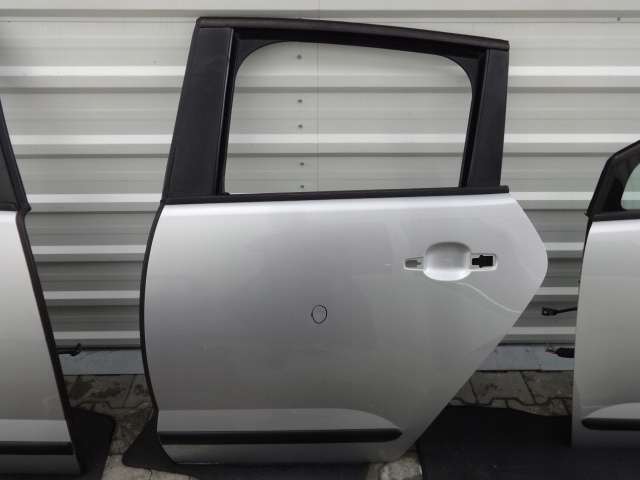 фото №1, Peugeot 3008 09r- дверь левая задняя задние ezrc