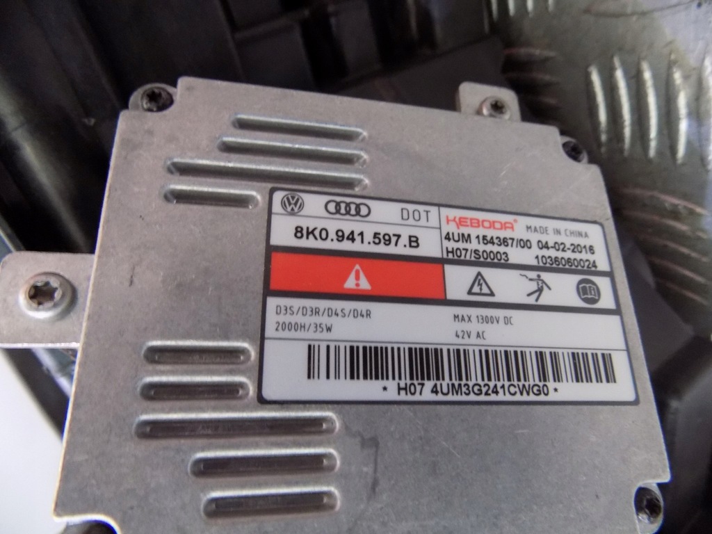 фото №16, Skoda superb 3 iii 15- лампа права ксенон led cała