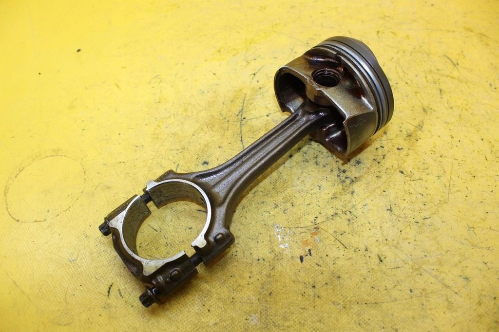 фото №1, Поршень поршні шатун шату́н a3 8p 2.0 fsi axw