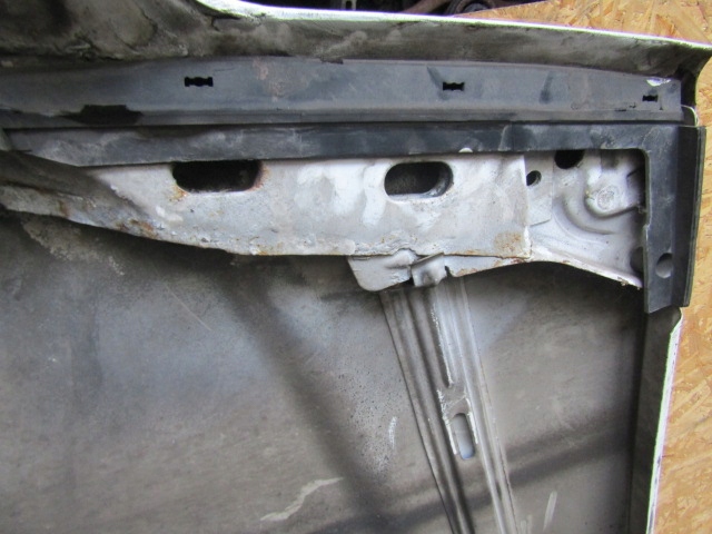 Купити Mercedes w124 e klasa 93-96 капот передня оригінальний лак