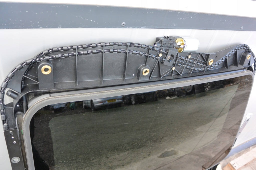 фото №4, Крыша люк maserati quattroporte vi m156